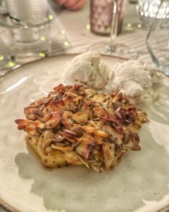 Ananas med frötosca